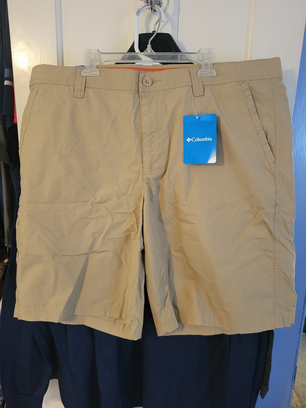 Columbia Men's Tan Flat-Front Performance Shorts